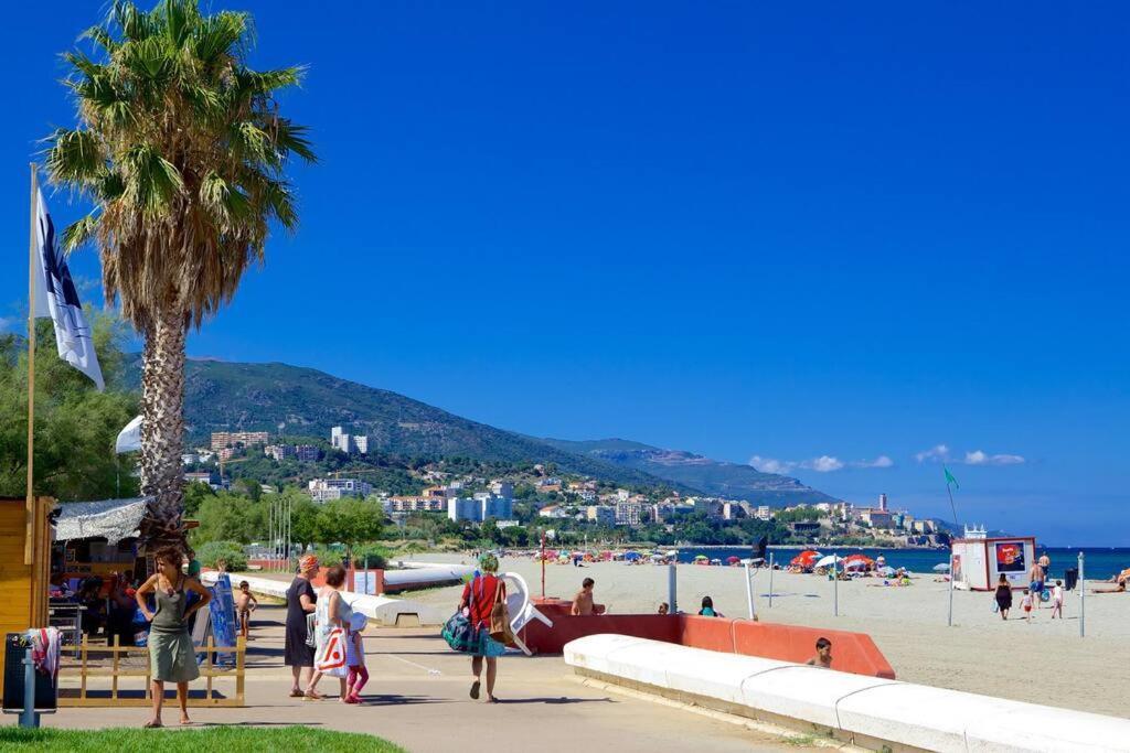 Appartement Vue Mer Avec Parking Gratuit Sur Place Bastia  Exteriér fotografie